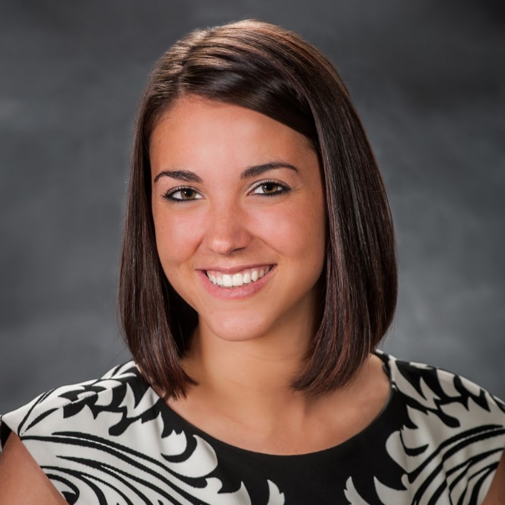 Meet your Posher, Lara